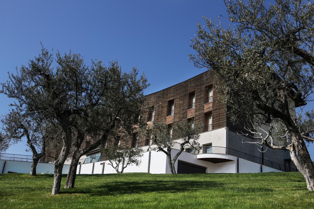 Grand Hotel Garden Barile Bagian luar foto